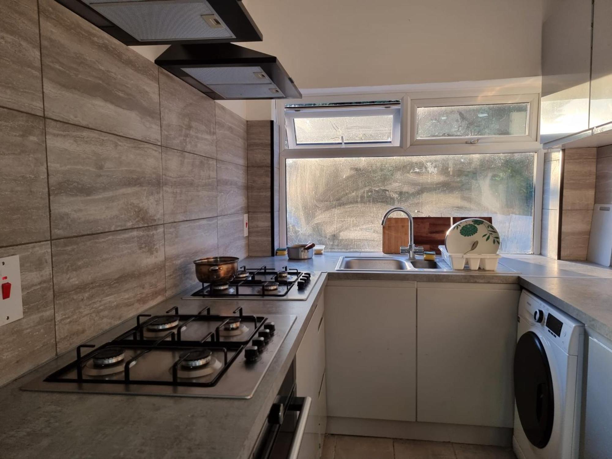 Easy Rooms, London Luton Airport -24 Hour Check-In Εξωτερικό φωτογραφία